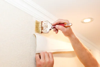 Pose de papier peint à Larret — revêtements muraux et toiles de verre